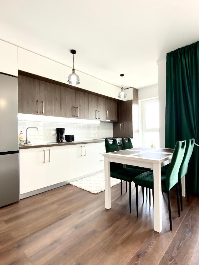Stylish Retreat With A View In Coresi-Qualis Braşov Dış mekan fotoğraf